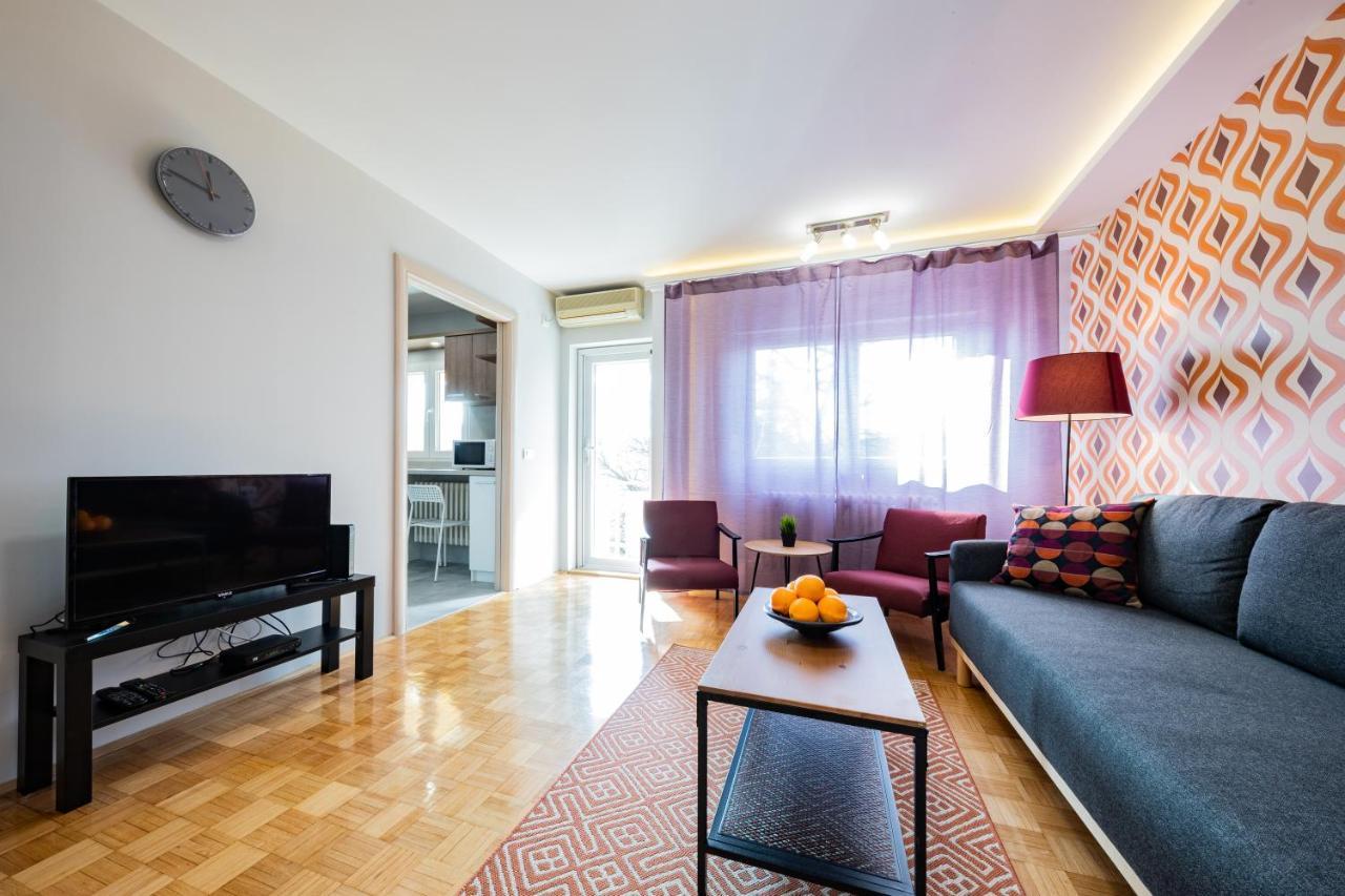 Apartamento !Promo! Blue Amber Downtown-Free Private Garage-Fast Wi-Fi Novi Sad Exterior foto